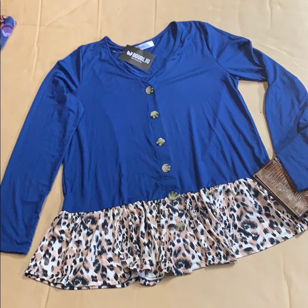 Super soft and stretchy long sleeve top\cardigan